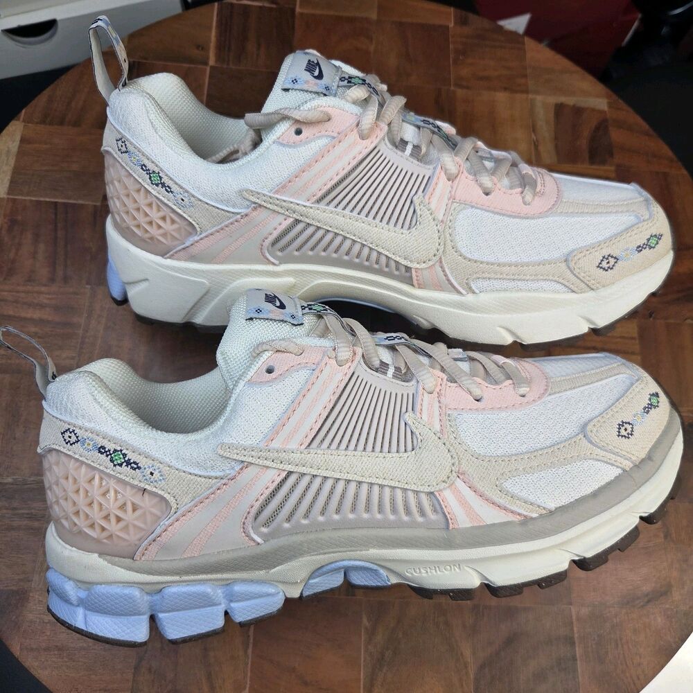 Nike Zoom Vomero 5 Pink Beige Shoes IH7339 001 Size 5.5Y/ Womens Size 7